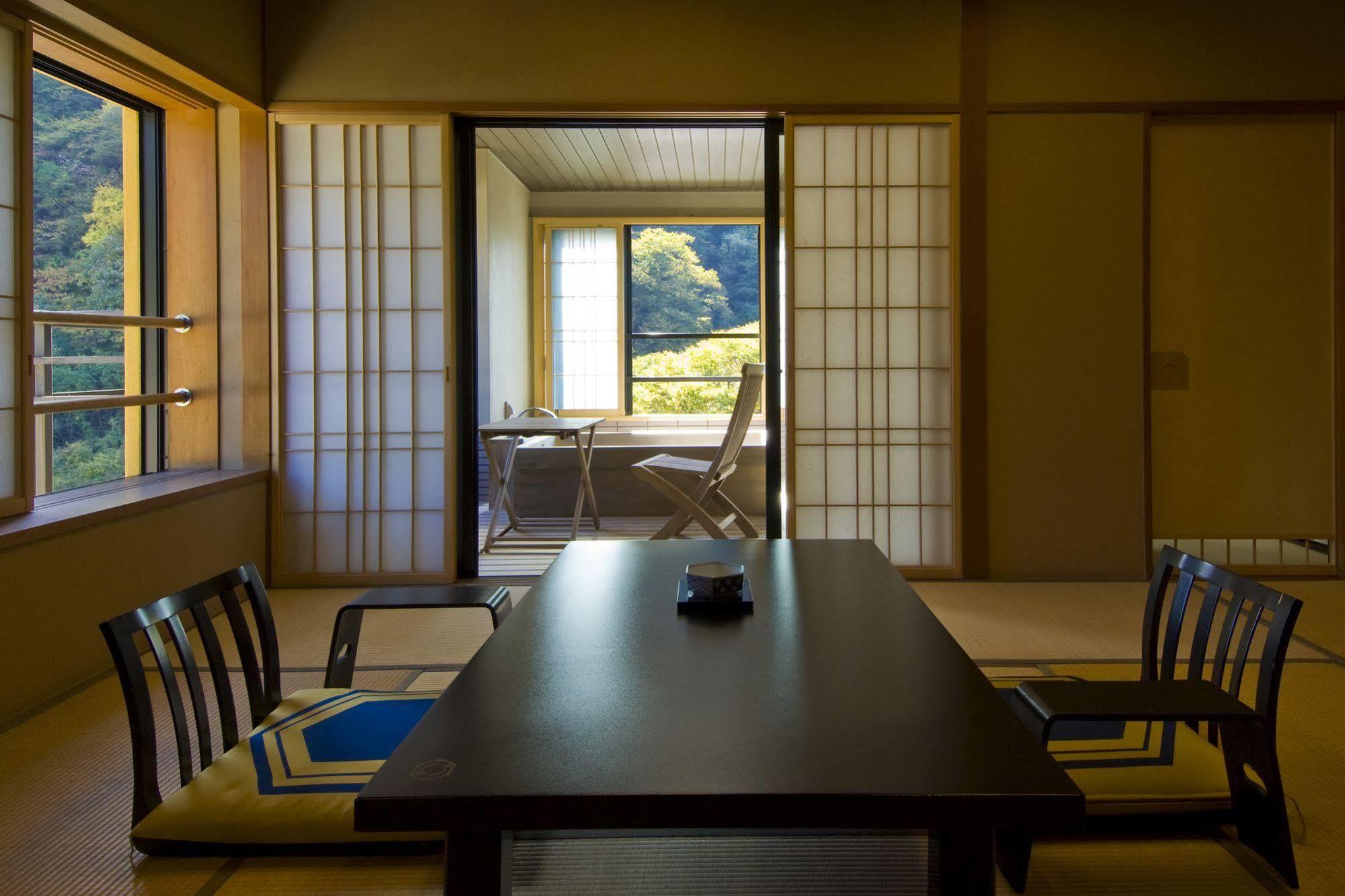 Отель Koduchi No Yado Tsurukamedaikichi Никко Экстерьер фото